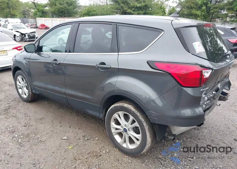 2019 Ford Escape Se z USA, uszkodzony, nr VIN 1FMCU9GD3KUA67083